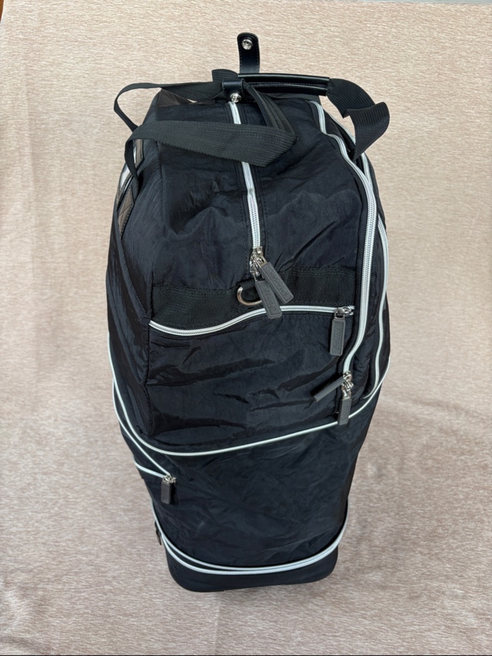 Biaggi Zipsak Expandable Travel Luggage Black with Silver Accent & Zippers - Picture 6 of 8